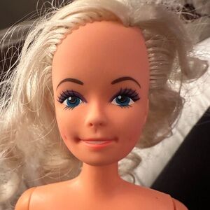 Vintage 1987 Barbie